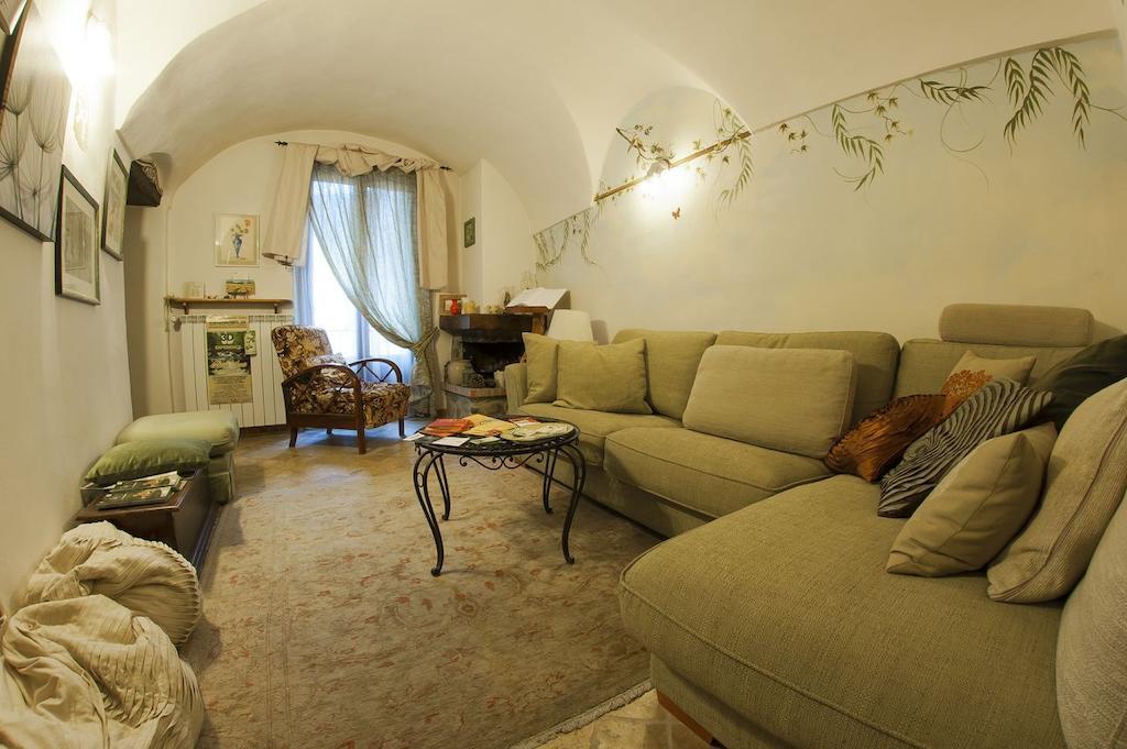 B&B Il Libro Verde Dolceacqua Dış mekan fotoğraf