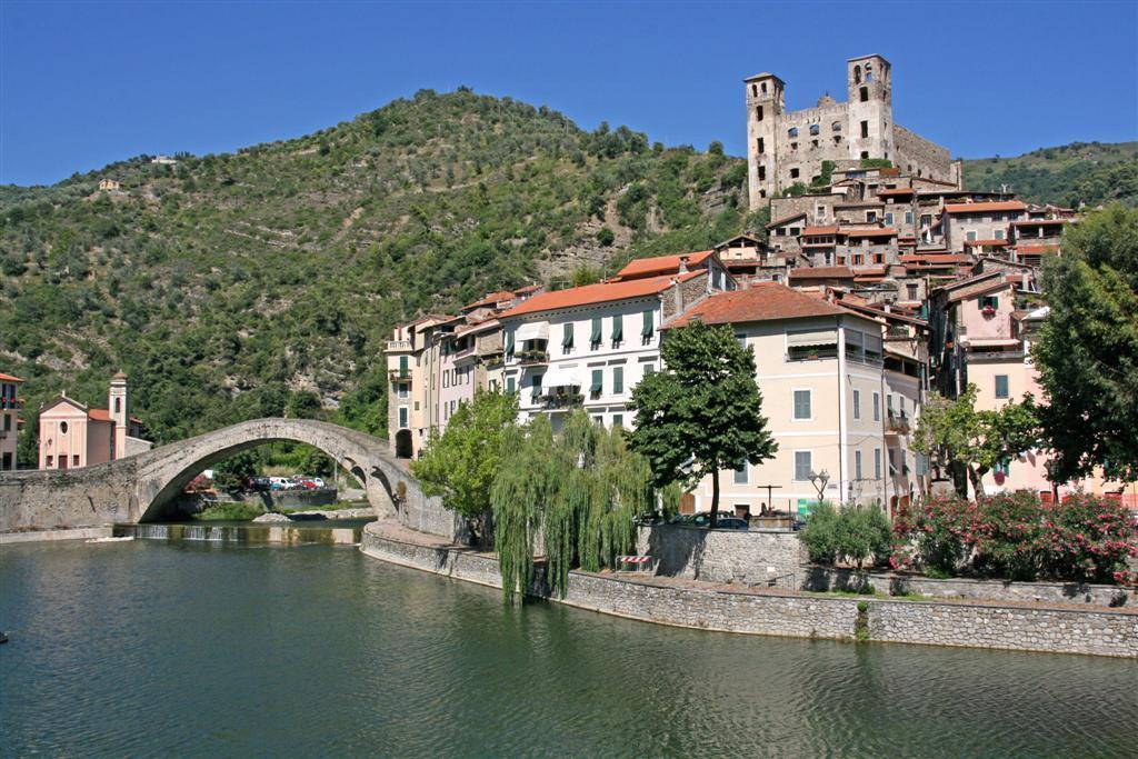 B&B Il Libro Verde Dolceacqua Dış mekan fotoğraf