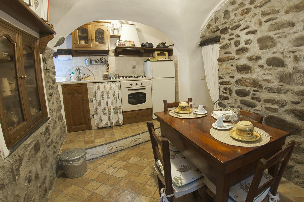 B&B Il Libro Verde Dolceacqua Dış mekan fotoğraf